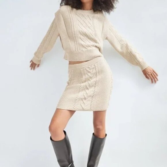 Aritzia Dresses & Skirts - Aritzia Babaton Merino Wool Emporia Skirt in Heather Birch Size Large